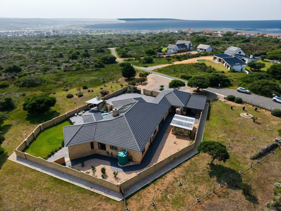 3 Bedroom Property for Sale in Stilbaai Wes Western Cape